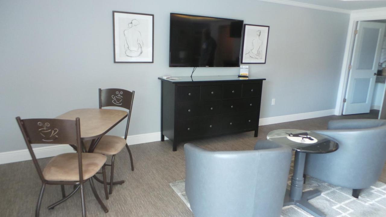 Island House Resort Hotel St. Pete Beach Bagian luar foto
