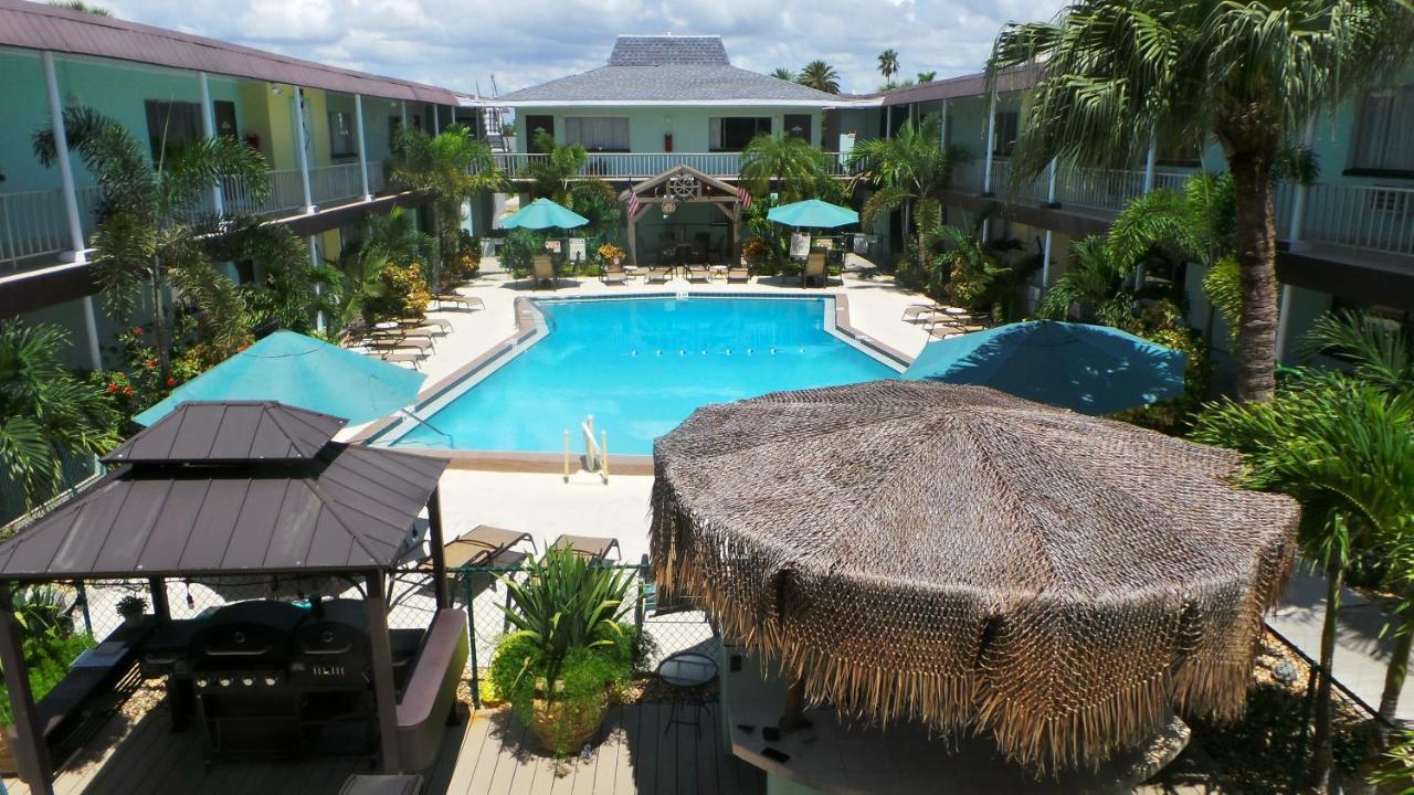 Island House Resort Hotel St. Pete Beach Bagian luar foto