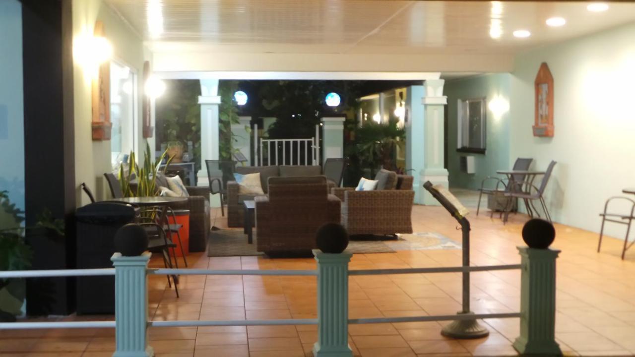 Island House Resort Hotel St. Pete Beach Bagian luar foto